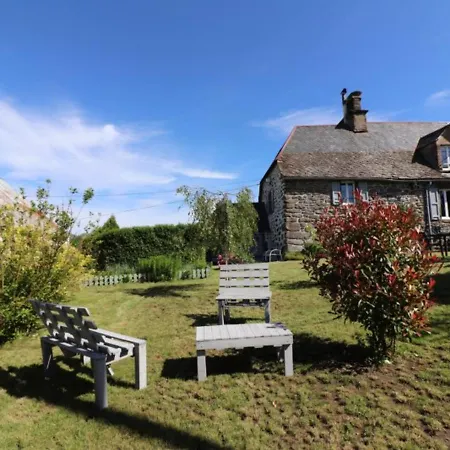 Maison De Caractere A 1000m D'altitude - Proche Salers, Randonnee, Ski, Animaux Bienvenus, Parking Prive - Fr-1-742-494 Saint-Bonnet-de-Salers