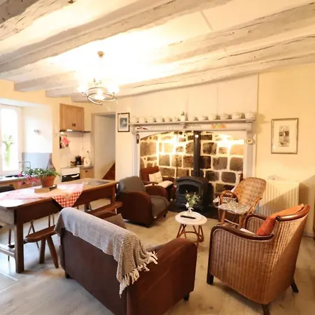 Maison De Caractere A 1000m D'altitude - Proche Salers, Randonnee, Ski, Animaux Bienvenus, Parking Prive - Fr-1-742-494 Saint-Bonnet-de-Salers