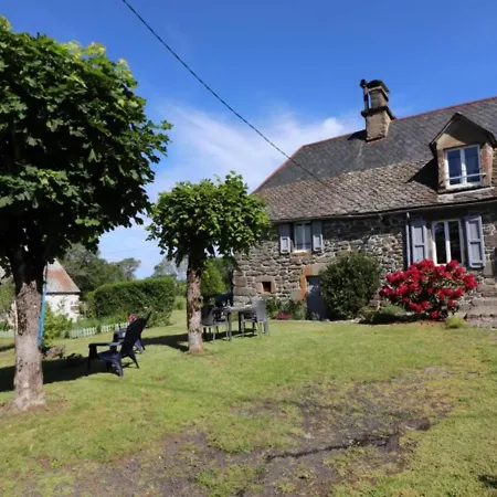 Maison De Caractere A 1000m D'altitude - Proche Salers, Randonnee, Ski, Animaux Bienvenus, Parking Prive - Fr-1-742-494 Saint-Bonnet-de-Salers