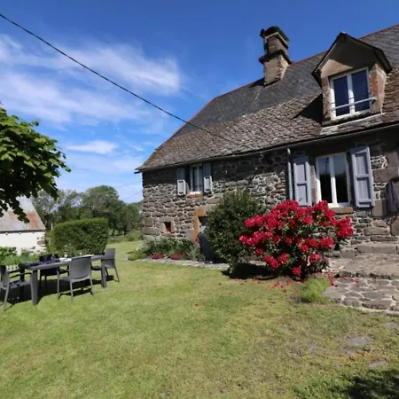 Maison De Caractere A 1000m D'altitude - Proche Salers, Randonnee, Ski, Animaux Bienvenus, Parking Prive - Fr-1-742-494 Saint-Bonnet-de-Salers